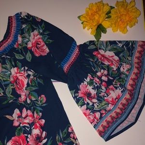 Floral Blouse with elephant sleeves!